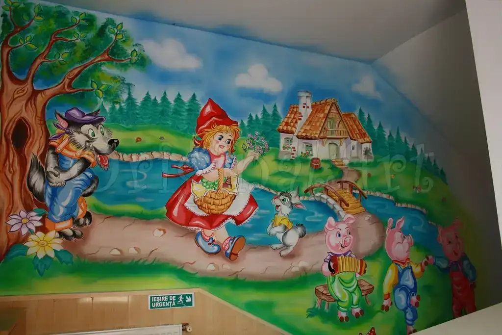 Amenajare artistică pereți grădiniță cu peisaje vesele